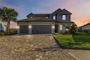 17109 Sweetwater Village Dr, Lakewood Ranch, FL 34211 - Photo 1