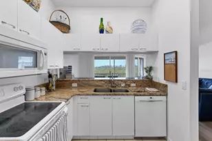 3607 E Bay Dr, Holmes Beach, FL 34217 - Photo 11