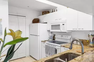 3607 E Bay Dr, Holmes Beach, FL 34217 - Photo 13