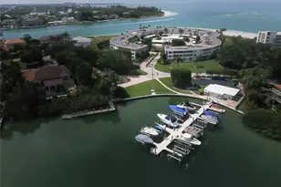 100 Sands Point Rd, Longboat Key, FL 34228 - Photo 21