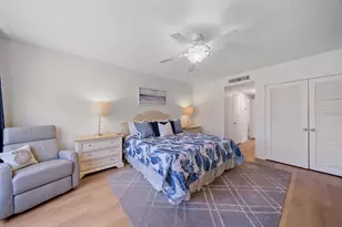 100 Sands Point Rd, Longboat Key, FL 34228 - Photo 17