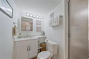 100 Sands Point Rd, Longboat Key, FL 34228 - Photo 9