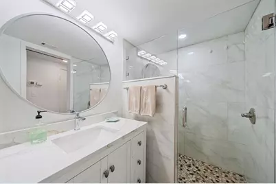 100 Sands Point Road #225, Longboat Key, FL 34228 - Photo 11