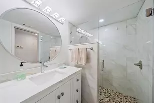 100 Sands Point Rd, Longboat Key, FL 34228 - Photo 11