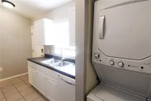 864 Hand Ave, Sarasota, FL 34232 - Photo 3