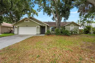 6909 9th Ct E, Sarasota, FL 34243 - Photo 1