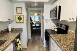 3711 Almeria Ave, Sarasota, FL 34239 - Photo 11