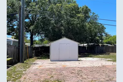3842 Hawkeye Circle, Sarasota, FL 34232 - Photo 13