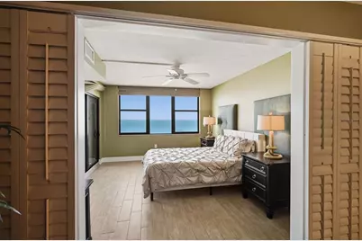 2675 Gulf Of Mexico Drive #303, Longboat Key, FL 34228 - Photo 23