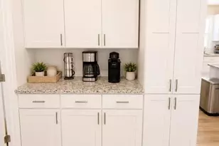 4205 Augustine Ave, Sarasota, FL 34231 - Photo 9