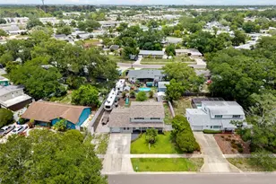 15437 Bedford Cir W, Clearwater, FL 33764 - Photo 25