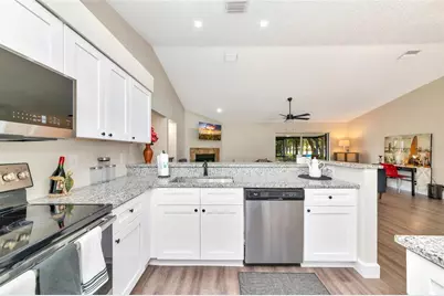 6104 26th Avenue E, Bradenton, FL 34208 - Photo 13