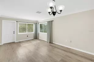 5996 Hibiscus Dr, Bradenton, FL 34207 - Photo 9