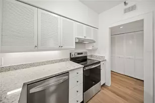 1221 N Palm Ave, Sarasota, FL 34236 - Photo 9