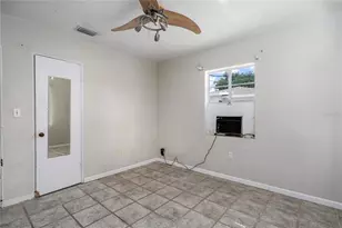 415 20th Ave W, Palmetto, FL 34221 - Photo 9