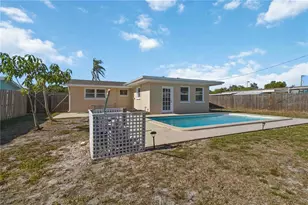 3170 Eden Mills Dr, Sarasota, FL 34237 - Photo 27