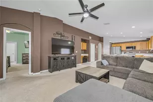 7601 Merchantville Cir, Zephyrhills, FL 33540 - Photo 19