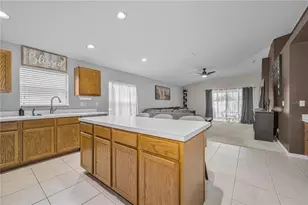 7601 Merchantville Cir, Zephyrhills, FL 33540 - Photo 41