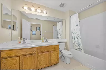 7601 Merchantville Circle, Zephyrhills, FL 33540 - Photo 31
