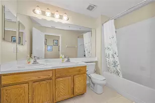 7601 Merchantville Cir, Zephyrhills, FL 33540 - Photo 31