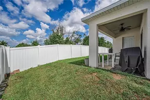 7601 Merchantville Cir, Zephyrhills, FL 33540 - Photo 47