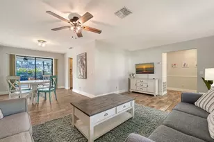 2291 Pine View Cir, Sarasota, FL 34231 - Photo 3