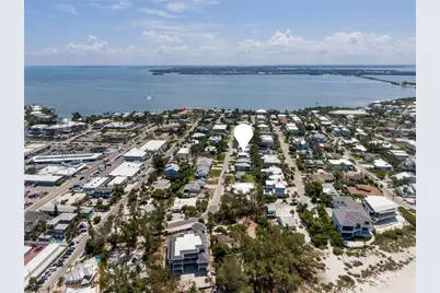 117 51st Street, Holmes Beach, FL 34217 - Photo 61