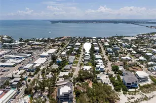 117 51st St, Holmes Beach, FL 34217 - Photo 61