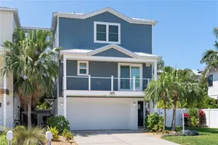117 51st St, Holmes Beach, FL 34217 - Photo 1
