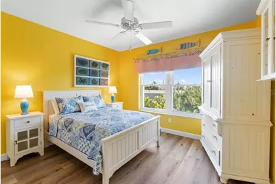 117 51st Street, Holmes Beach, FL 34217 - Photo 35