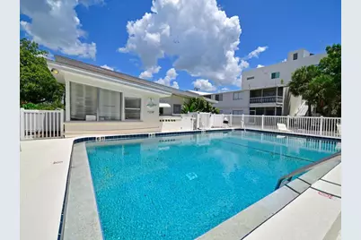 170 Roosevelt Drive #8, Sarasota, FL 34236 - Photo 15