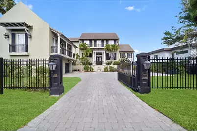 6438 Hollywood Boulevard, Sarasota, FL 34231 - Photo 9