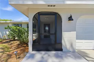 5984 Diana Rd, Venice, FL 34293 - Photo 5