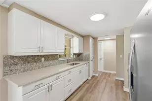 5984 Diana Rd, Venice, FL 34293 - Photo 11