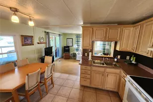 808 53rd Ave E, Bradenton, FL 34203 - Photo 3