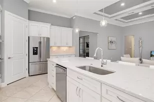825 Seascape Pl, Sarasota, FL 34240 - Photo 33