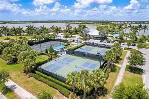 825 Seascape Pl, Sarasota, FL 34240 - Photo 63