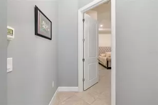 825 Seascape Pl, Sarasota, FL 34240 - Photo 47