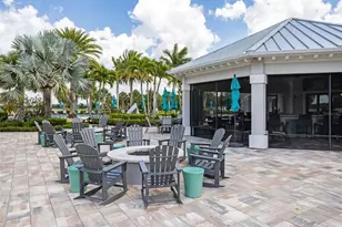 825 Seascape Pl, Sarasota, FL 34240 - Photo 77