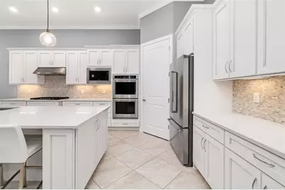 825 Seascape Place, Sarasota, FL 34240 - Photo 29