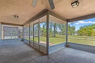 7807 38th Ct E, Sarasota, FL 34243 - Photo 39