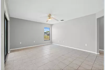 7807 38th Court E, Sarasota, FL 34243 - Photo 27