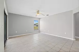 7807 38th Ct E, Sarasota, FL 34243 - Photo 27