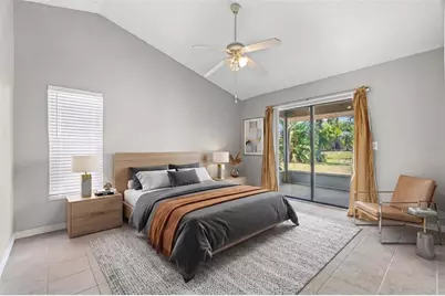 7807 38th Court E, Sarasota, FL 34243 - Photo 11
