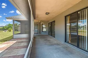 7807 38th Ct E, Sarasota, FL 34243 - Photo 41