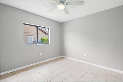 7807 38th Court E, Sarasota, FL 34243 - Photo 33