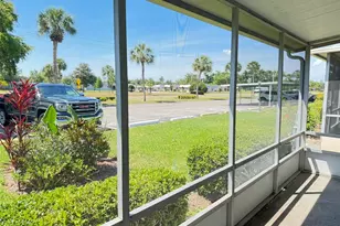 201 Kings Blvd, Sun City Center, FL 33573 - Photo 3
