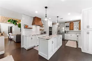 2515 49th St, Sarasota, FL 34234 - Photo 21