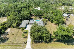 2515 49th St, Sarasota, FL 34234 - Photo 5