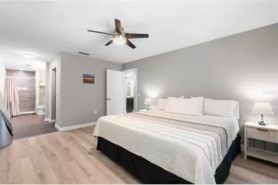 2746 Orchid Oaks Drive #301, Sarasota, FL 34239 - Photo 13